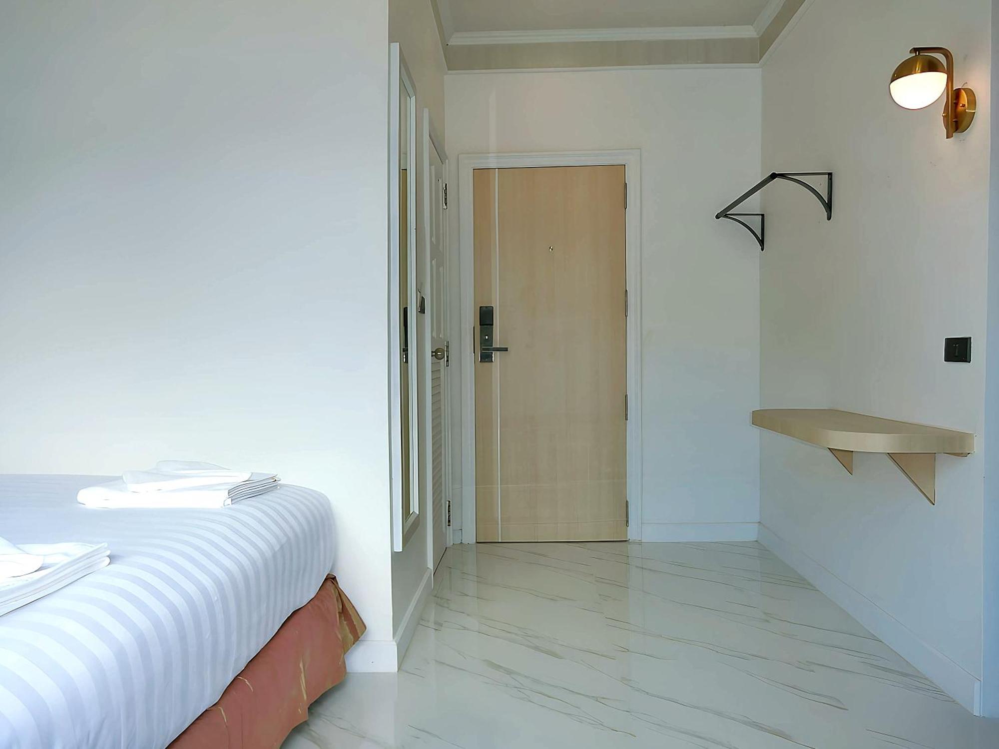 Sira Boutique Residence - Newly Renovated Patong Exteriér fotografie