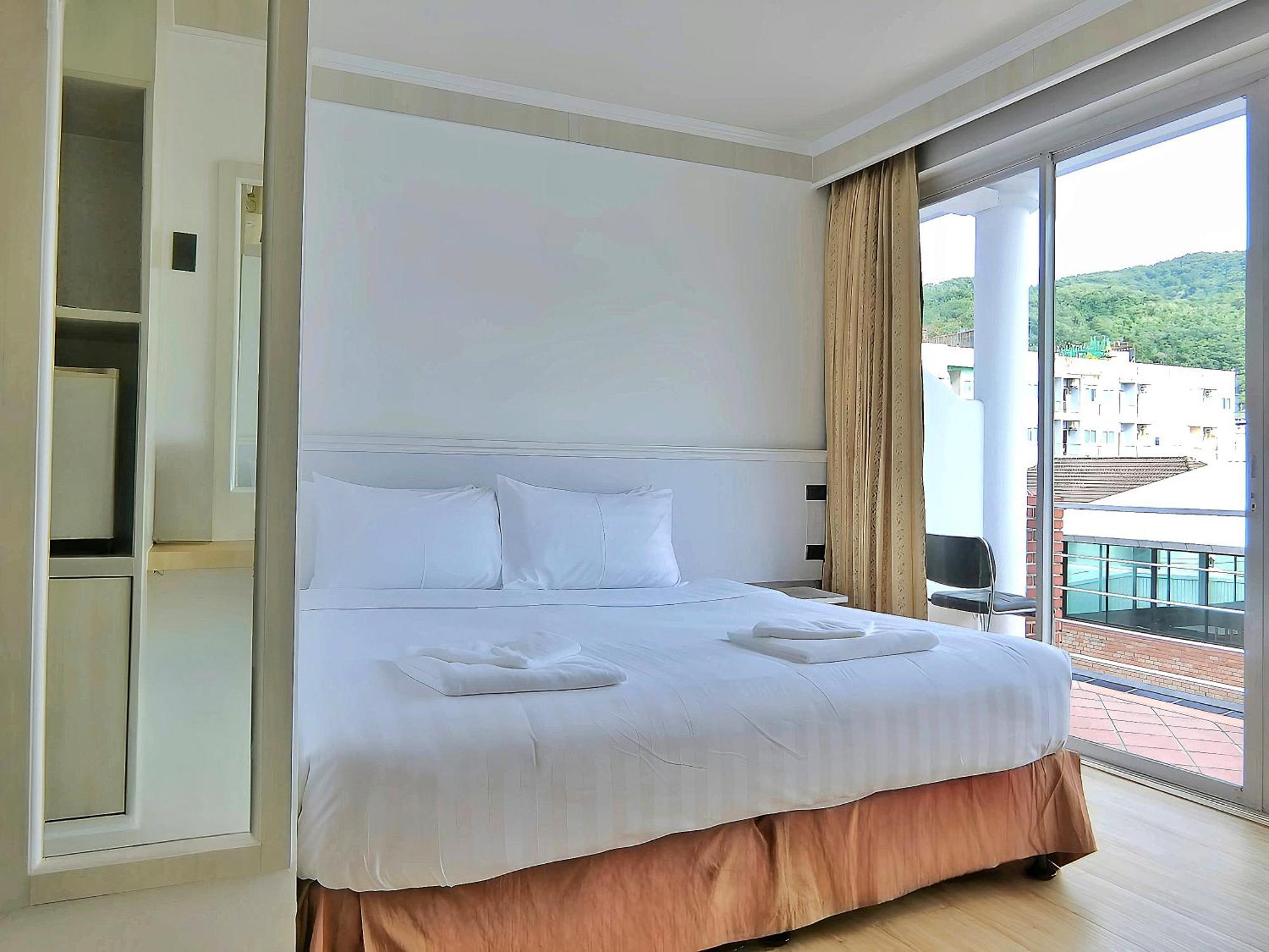 Sira Boutique Residence - Newly Renovated Patong Exteriér fotografie